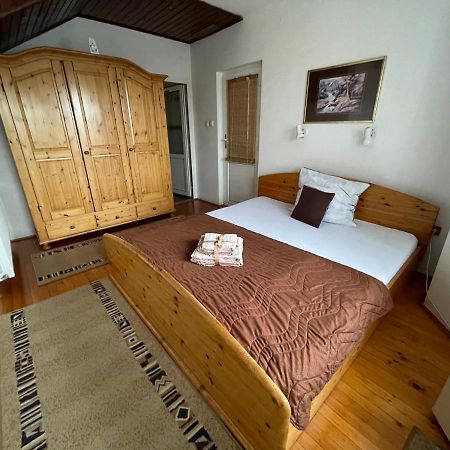 Guest House Luxotel Zrenjanin Exterior photo