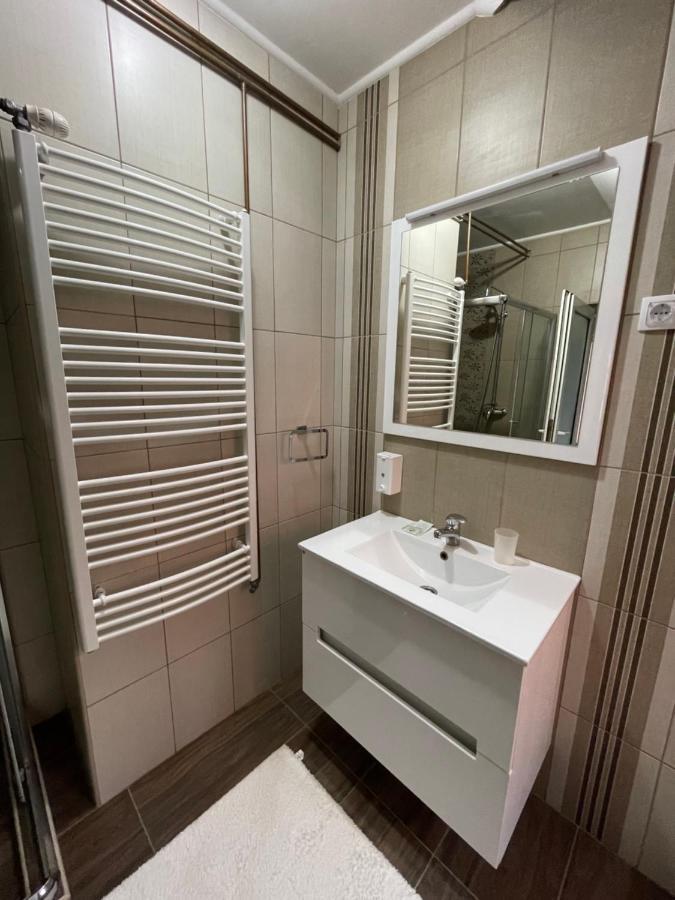 Guest House Luxotel Zrenjanin Exterior photo