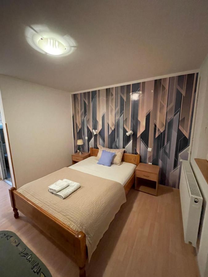 Guest House Luxotel Zrenjanin Exterior photo